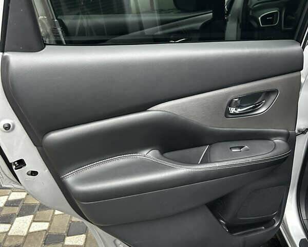 Серый Ниссан Мурано, объемом двигателя 3.5 л и пробегом 118 тыс. км за 17700 $, фото 11 на Automoto.ua