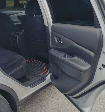 Сірий Ніссан Мурано, об'ємом двигуна 3.5 л та пробігом 62 тис. км за 21000 $, фото 3 на Automoto.ua