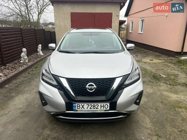 Сірий Ніссан Мурано, об'ємом двигуна 3.5 л та пробігом 39 тис. км за 21500 $, фото 1 на Automoto.ua