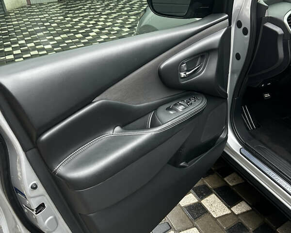 Серый Ниссан Мурано, объемом двигателя 3.5 л и пробегом 118 тыс. км за 17700 $, фото 14 на Automoto.ua