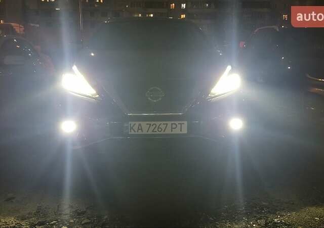 Серый Ниссан Мурано, объемом двигателя 3.5 л и пробегом 102 тыс. км за 18900 $, фото 1 на Automoto.ua