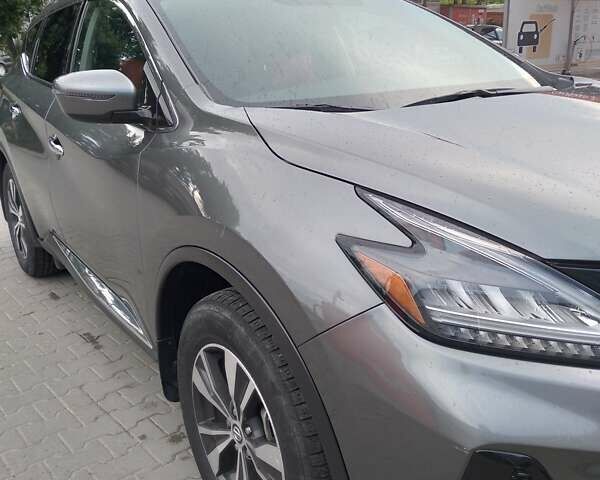 Серый Ниссан Мурано, объемом двигателя 3.5 л и пробегом 72 тыс. км за 16500 $, фото 2 на Automoto.ua