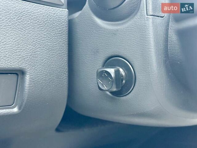 Серый Ниссан Мурано, объемом двигателя 3.5 л и пробегом 32 тыс. км за 24300 $, фото 25 на Automoto.ua