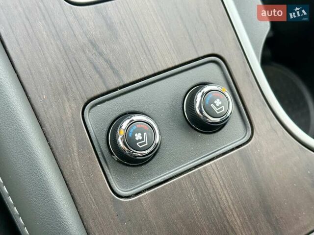 Серый Ниссан Мурано, объемом двигателя 3.5 л и пробегом 32 тыс. км за 24300 $, фото 18 на Automoto.ua
