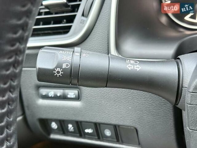 Серый Ниссан Мурано, объемом двигателя 3.5 л и пробегом 32 тыс. км за 24300 $, фото 21 на Automoto.ua