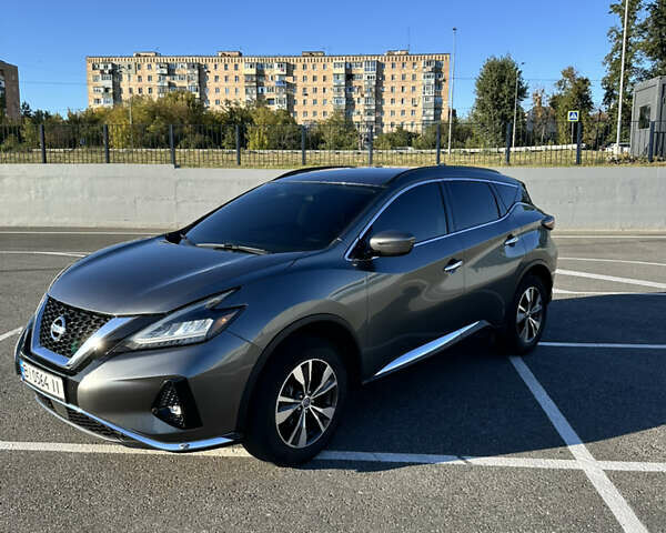 Серый Ниссан Мурано, объемом двигателя 3.5 л и пробегом 155 тыс. км за 19200 $, фото 2 на Automoto.ua