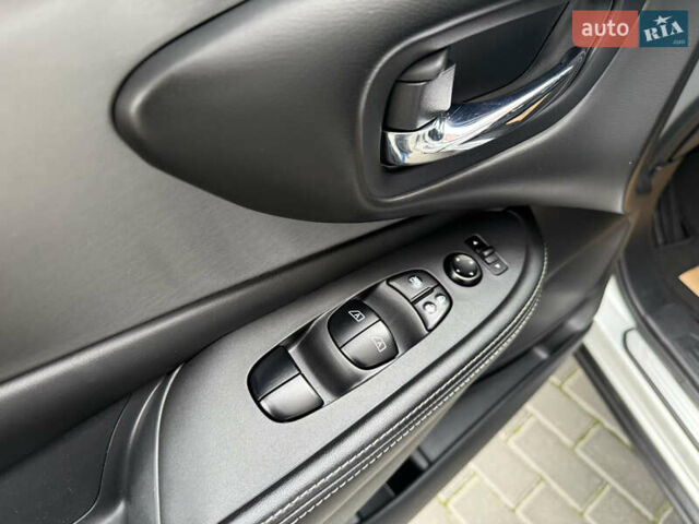 Серый Ниссан Мурано, объемом двигателя 3.5 л и пробегом 132 тыс. км за 20500 $, фото 38 на Automoto.ua