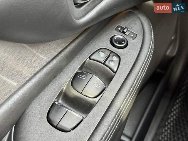 Сірий Ніссан Мурано, об'ємом двигуна 3.5 л та пробігом 42 тис. км за 28800 $, фото 22 на Automoto.ua