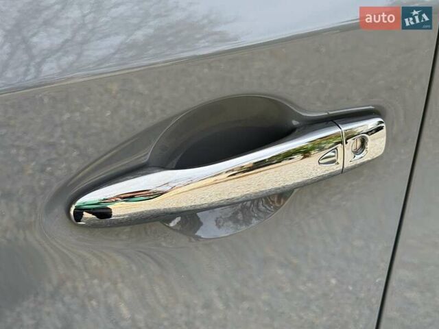 Сірий Ніссан Мурано, об'ємом двигуна 3.5 л та пробігом 42 тис. км за 28800 $, фото 6 на Automoto.ua