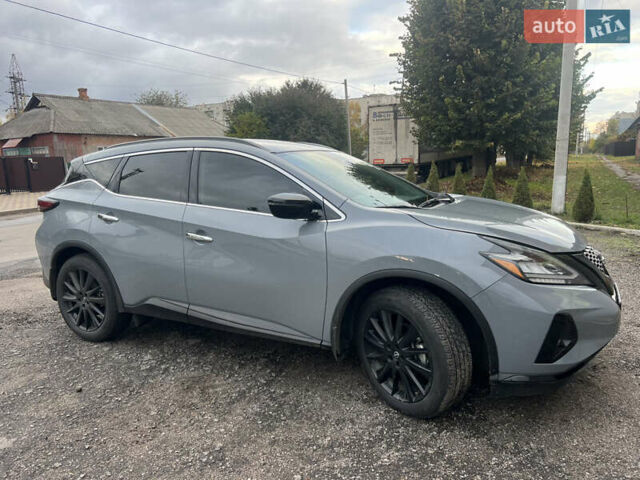 Серый Ниссан Мурано, объемом двигателя 3.5 л и пробегом 10 тыс. км за 25000 $, фото 2 на Automoto.ua