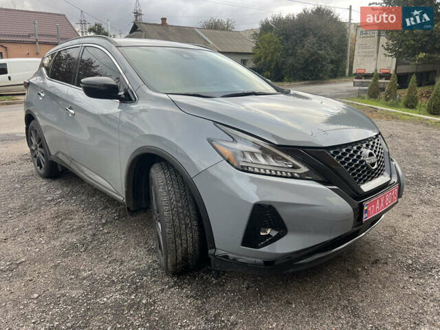 Серый Ниссан Мурано, объемом двигателя 3.5 л и пробегом 10 тыс. км за 25000 $, фото 1 на Automoto.ua