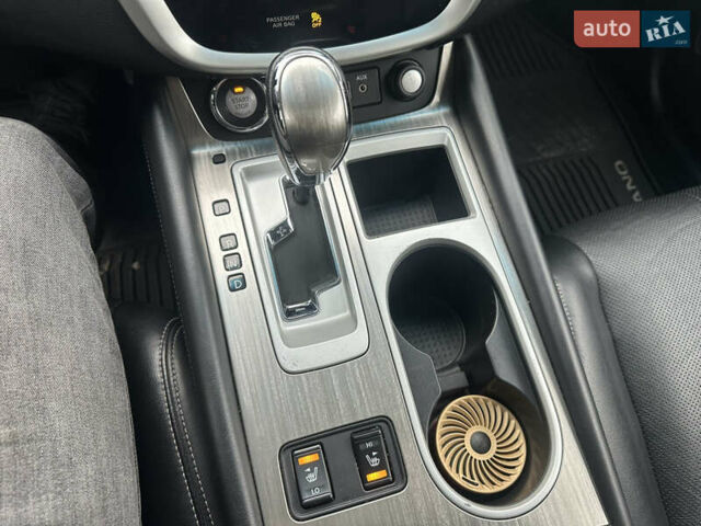 Синий Ниссан Мурано, объемом двигателя 3.5 л и пробегом 115 тыс. км за 17250 $, фото 4 на Automoto.ua