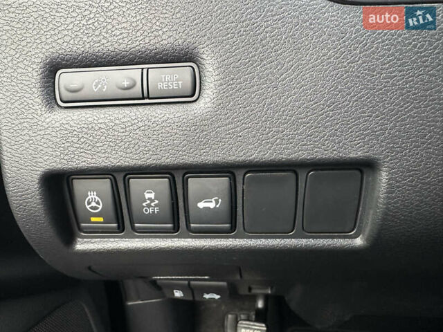 Синий Ниссан Мурано, объемом двигателя 3.5 л и пробегом 115 тыс. км за 17250 $, фото 5 на Automoto.ua