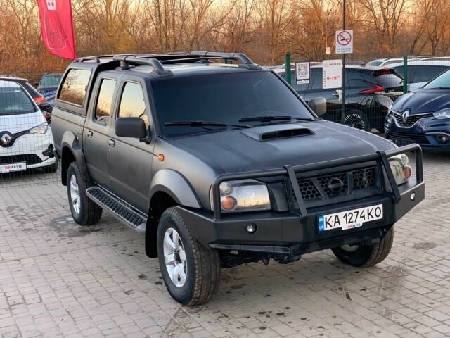 Черный Ниссан НП, объемом двигателя 2.5 л и пробегом 220 тыс. км за 14999 $, фото 2 на Automoto.ua