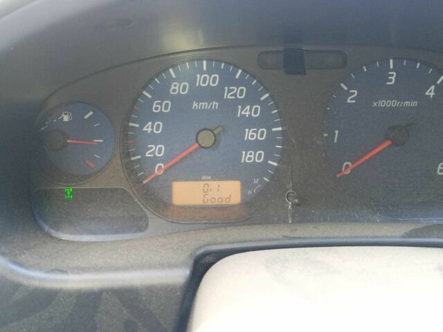 Красный Ниссан НП, объемом двигателя 2.5 л и пробегом 286 тыс. км за 4985 $, фото 7 на Automoto.ua