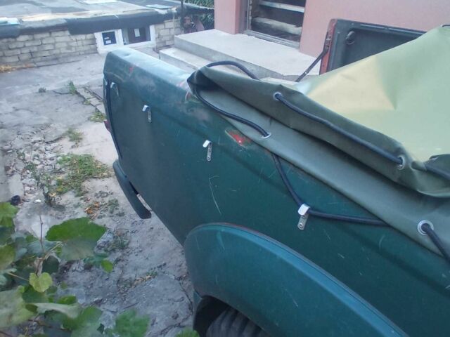 Красный Ниссан НП, объемом двигателя 2.5 л и пробегом 286 тыс. км за 4985 $, фото 17 на Automoto.ua