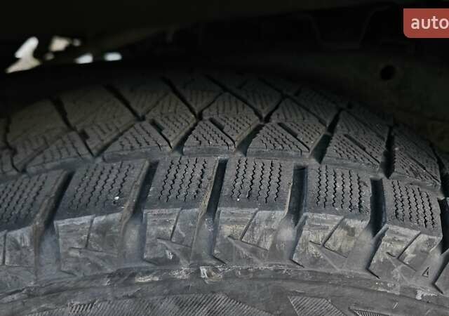 Черный Ниссан НП300, объемом двигателя 2.49 л и пробегом 153 тыс. км за 10900 $, фото 4 на Automoto.ua