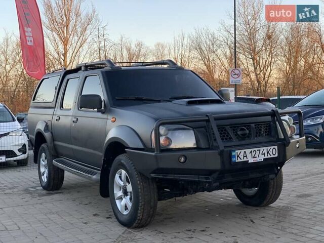 Чорний Ніссан НП300, об'ємом двигуна 2.5 л та пробігом 220 тис. км за 14999 $, фото 8 на Automoto.ua