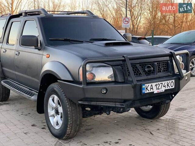 Чорний Ніссан НП300, об'ємом двигуна 2.5 л та пробігом 220 тис. км за 14999 $, фото 7 на Automoto.ua
