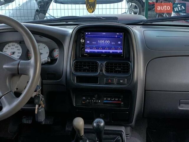 Чорний Ніссан НП300, об'ємом двигуна 2.5 л та пробігом 220 тис. км за 14999 $, фото 34 на Automoto.ua