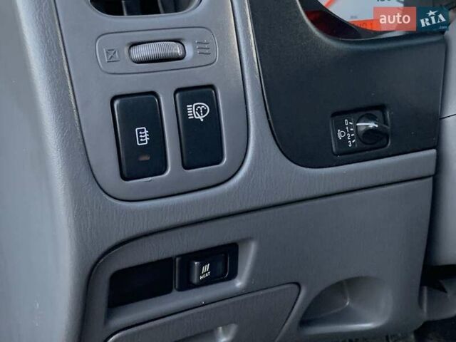 Чорний Ніссан НП300, об'ємом двигуна 2.5 л та пробігом 220 тис. км за 14999 $, фото 37 на Automoto.ua