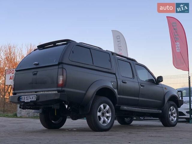 Чорний Ніссан НП300, об'ємом двигуна 2.5 л та пробігом 220 тис. км за 14999 $, фото 14 на Automoto.ua