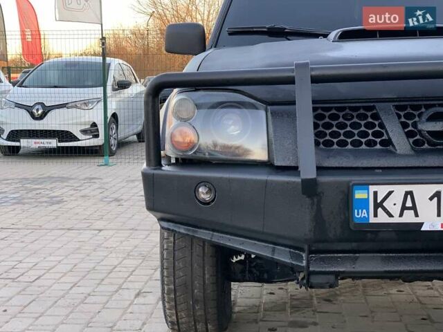 Чорний Ніссан НП300, об'ємом двигуна 2.5 л та пробігом 220 тис. км за 14999 $, фото 5 на Automoto.ua