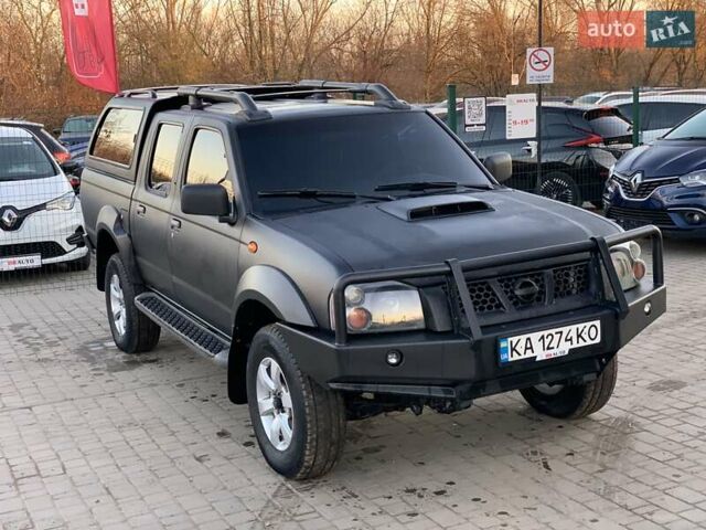 Чорний Ніссан НП300, об'ємом двигуна 2.5 л та пробігом 220 тис. км за 14999 $, фото 9 на Automoto.ua