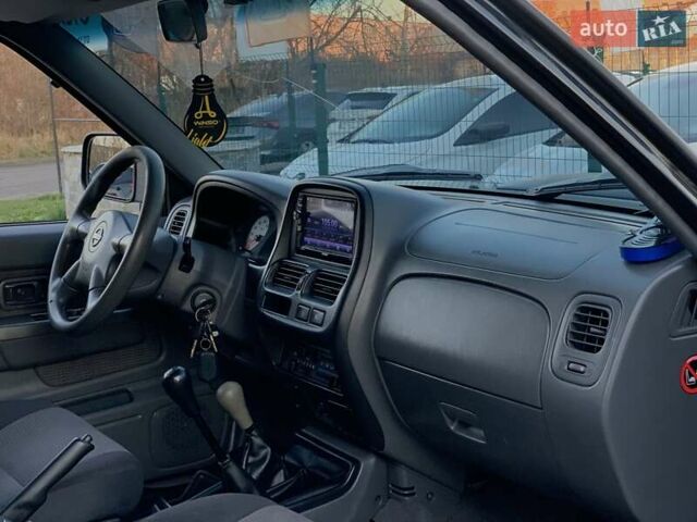 Чорний Ніссан НП300, об'ємом двигуна 2.5 л та пробігом 220 тис. км за 14999 $, фото 31 на Automoto.ua