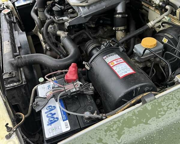 Зелений Ніссан НП300, об'ємом двигуна 2.49 л та пробігом 200 тис. км за 8700 $, фото 10 на Automoto.ua