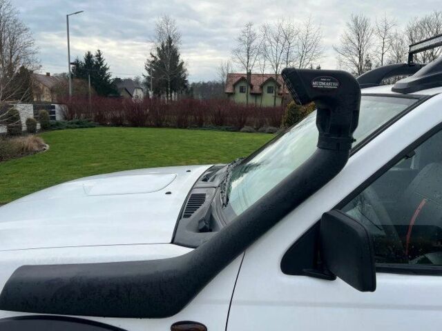 Білий Ніссан Навара, об'ємом двигуна 2.5 л та пробігом 220 тис. км за 2483 $, фото 8 на Automoto.ua