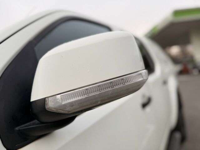 Белый Ниссан Навара, объемом двигателя 2.5 л и пробегом 280 тыс. км за 7350 $, фото 16 на Automoto.ua