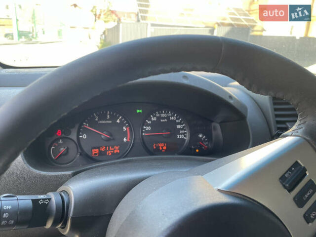 Ниссан Навара 2012 в Львове на Automoto.ua Белый Ниссан Навара, объемом двигателя 2.5 л и пробегом 212 тыс. км за 16000 $, фото 7 на Automoto.ua