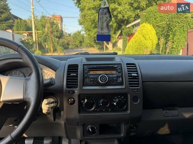 Білий Ніссан Навара, об'ємом двигуна 2.49 л та пробігом 201 тис. км за 14300 $, фото 20 на Automoto.ua