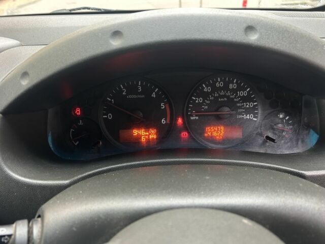 Белый Ниссан Навара, объемом двигателя 2.5 л и пробегом 250 тыс. км за 6500 $, фото 10 на Automoto.ua