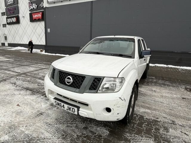 Білий Ніссан Навара, об'ємом двигуна 2.5 л та пробігом 170 тис. км за 4500 $, фото 4 на Automoto.ua