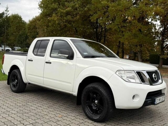 Білий Ніссан Навара, об'ємом двигуна 2.5 л та пробігом 230 тис. км за 3700 $, фото 1 на Automoto.ua
