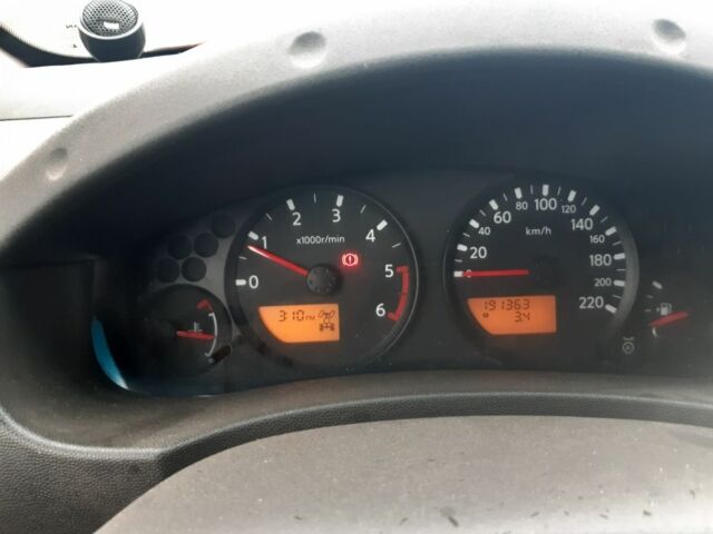 Бежевый Ниссан Навара, объемом двигателя 0 л и пробегом 190 тыс. км за 5999 $, фото 6 на Automoto.ua