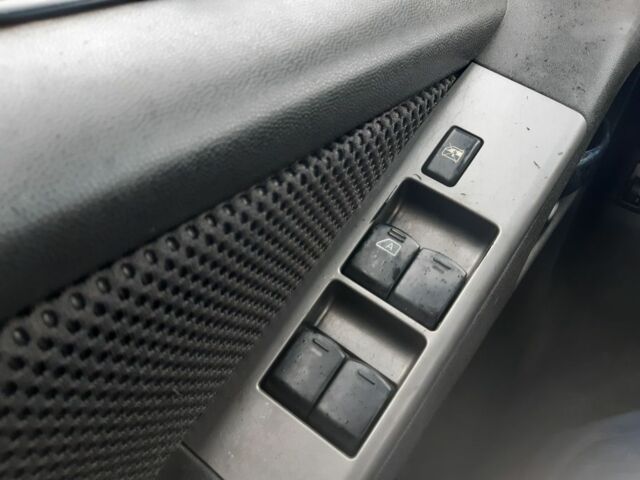 Бежевый Ниссан Навара, объемом двигателя 0 л и пробегом 190 тыс. км за 5999 $, фото 3 на Automoto.ua