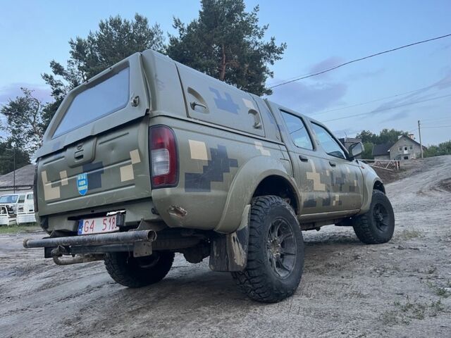 Бежевый Ниссан Навара, объемом двигателя 2.5 л и пробегом 220 тыс. км за 6900 $, фото 3 на Automoto.ua
