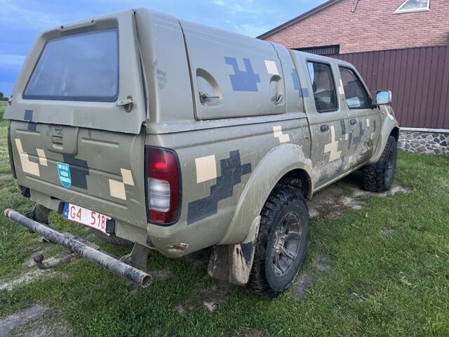 Бежевый Ниссан Навара, объемом двигателя 2.5 л и пробегом 220 тыс. км за 6900 $, фото 6 на Automoto.ua