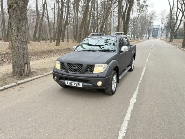 Черный Ниссан Навара, объемом двигателя 2.5 л и пробегом 150 тыс. км за 5800 $, фото 1 на Automoto.ua