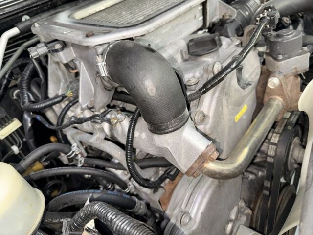 Черный Ниссан Навара, объемом двигателя 2.5 л и пробегом 200 тыс. км за 4750 $, фото 18 на Automoto.ua