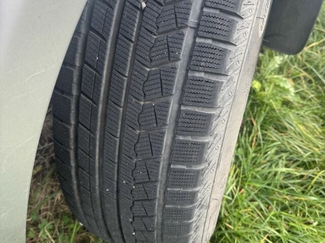 Черный Ниссан Навара, объемом двигателя 2.7 л и пробегом 168 тыс. км за 3000 $, фото 1 на Automoto.ua