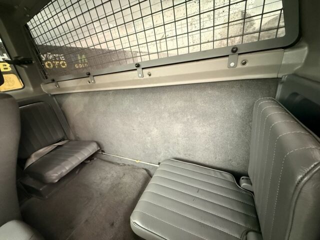 Черный Ниссан Навара, объемом двигателя 2.5 л и пробегом 200 тыс. км за 4750 $, фото 9 на Automoto.ua