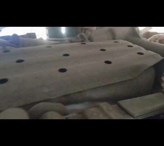 Черный Ниссан Навара, объемом двигателя 0 л и пробегом 280 тыс. км за 2697 $, фото 2 на Automoto.ua