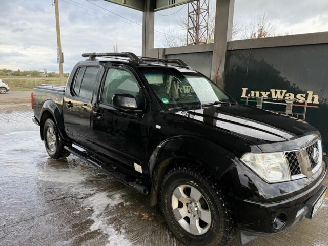 Черный Ниссан Навара, объемом двигателя 2.5 л и пробегом 325 тыс. км за 6000 $, фото 7 на Automoto.ua