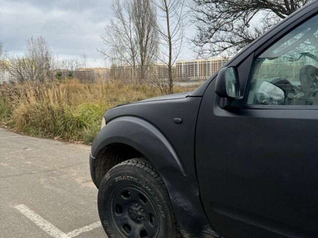 Чорний Ніссан Навара, об'ємом двигуна 2.5 л та пробігом 390 тис. км за 4161 $, фото 19 на Automoto.ua