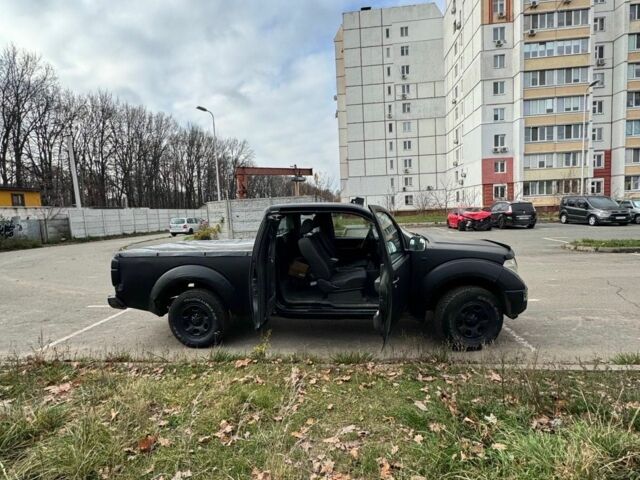 Чорний Ніссан Навара, об'ємом двигуна 2.5 л та пробігом 390 тис. км за 4161 $, фото 5 на Automoto.ua