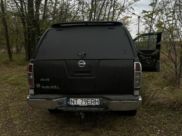 Черный Ниссан Навара, объемом двигателя 0 л и пробегом 280 тыс. км за 5250 $, фото 5 на Automoto.ua